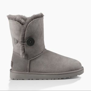 Bailey Button Uggs